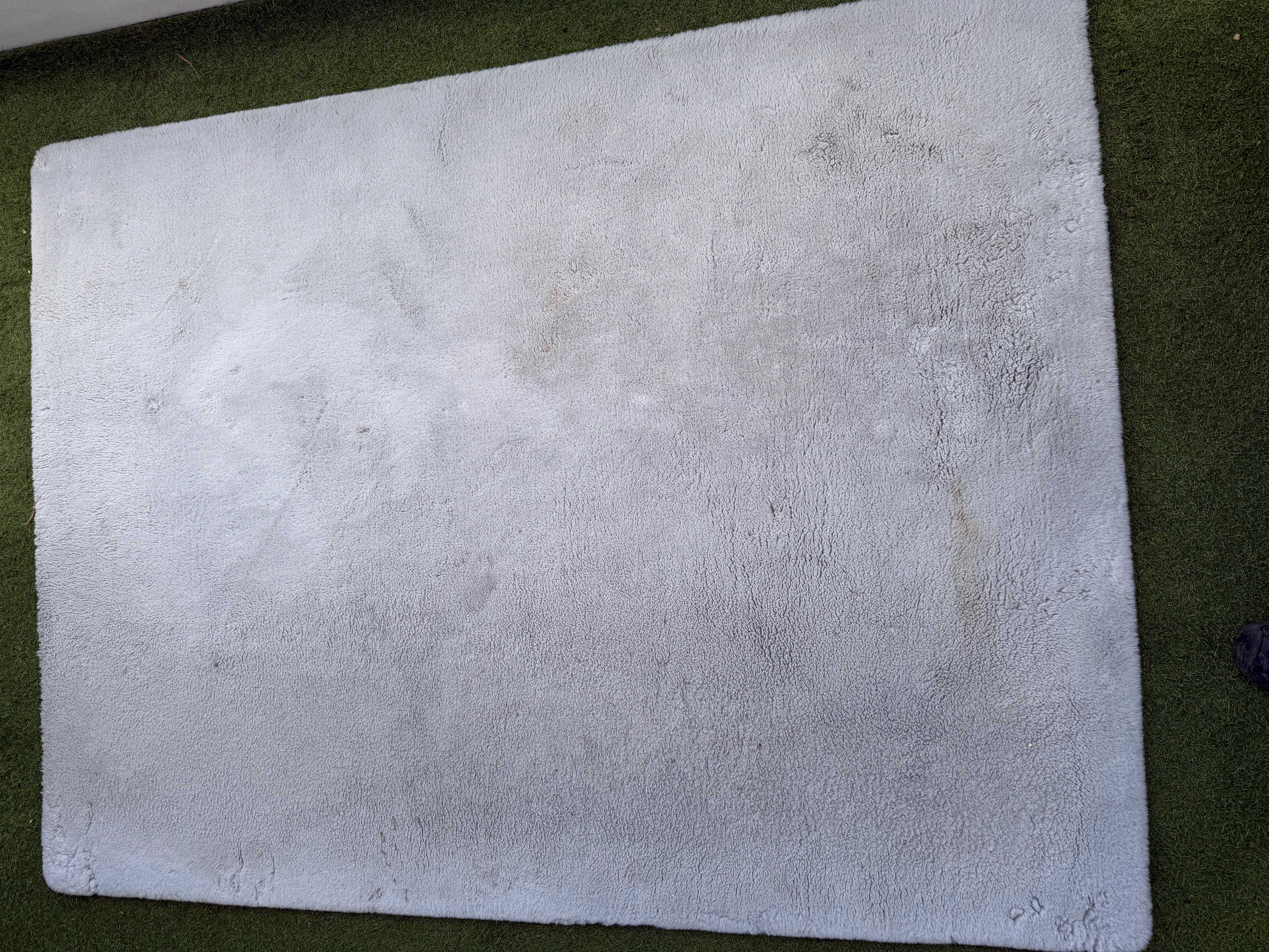 Tapis blanc avant nettoyage