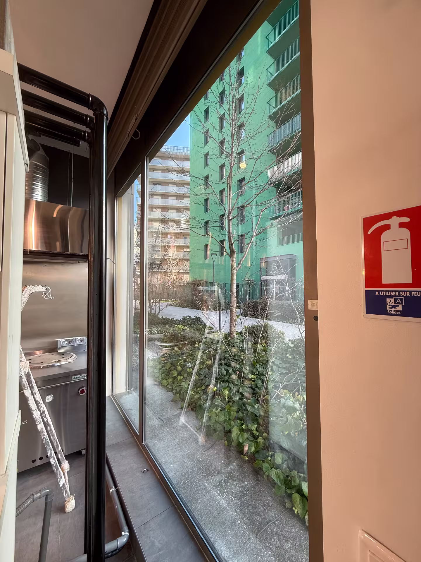 Nettoyage vitres intérieur restaurant